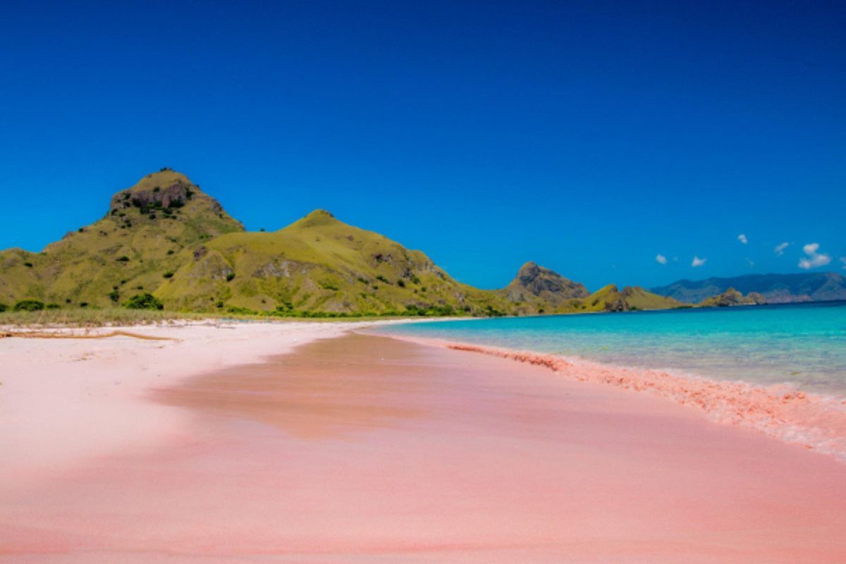 7 Pantai Terbaik di Indonesia