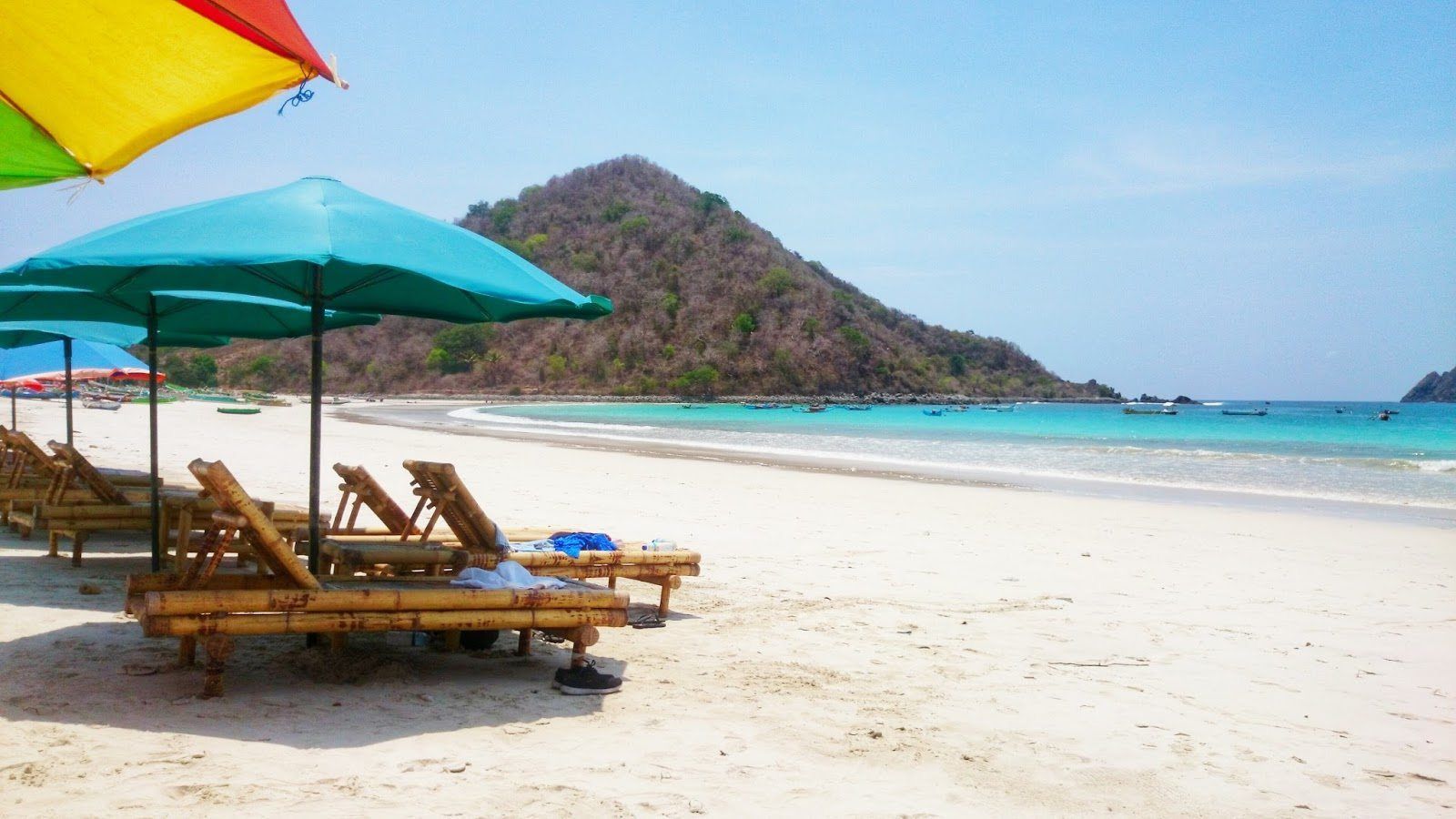 7 Pantai Terbaik di Indonesia