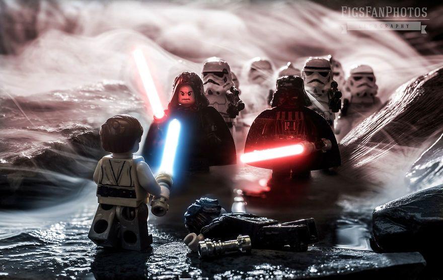 Fotografer Ini Sukses Berkreasi dengan Lego Jadi Foto yang Super Keren