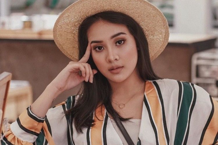 Umur Anya Geraldine Berapa | review terbaru