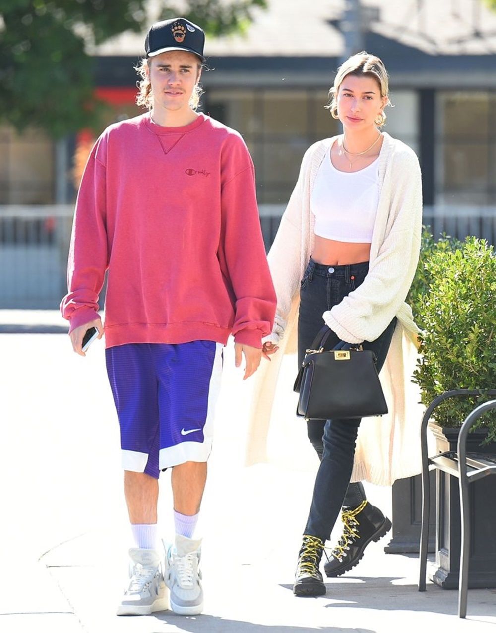 Hailey Baldwin Berita Foto Video Lirik Lagu Profil