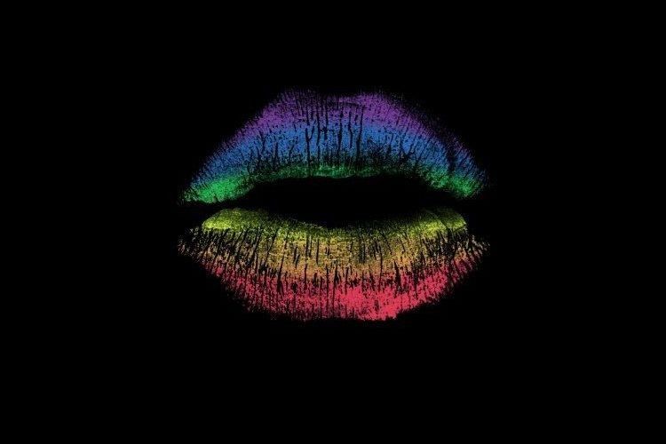 Rainbow Kiss, Gaya Seks Nyeleneh yang Bikin Kamu Ragu untuk Mencobanya