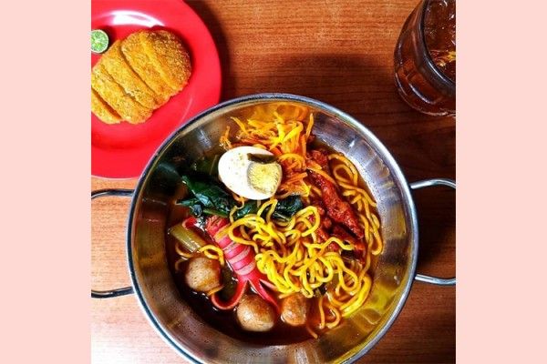 Deretan Kuliner Pedas di Bandung, Penikmatnya Harus Kesini! 