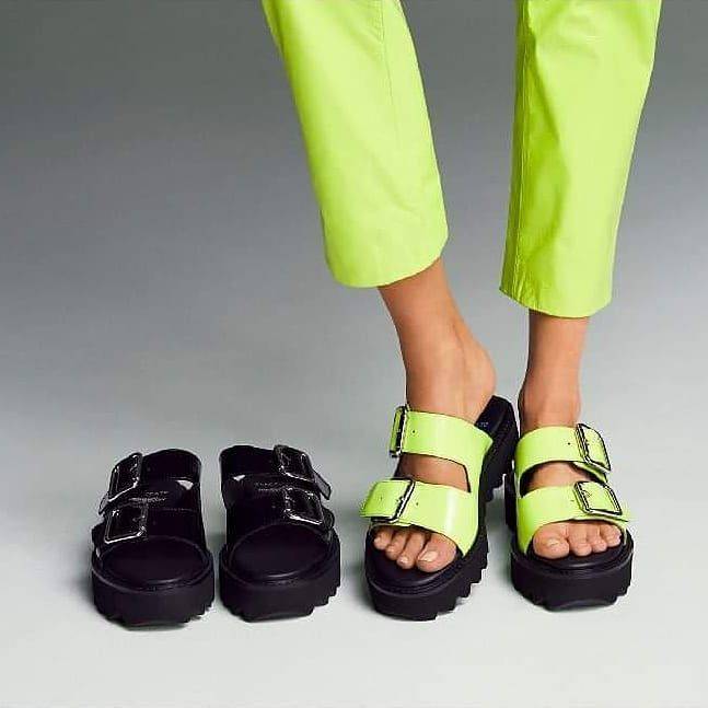 Obsessed! Ini Detail Keren dari Koleksi Staccato x Jeremy Scott