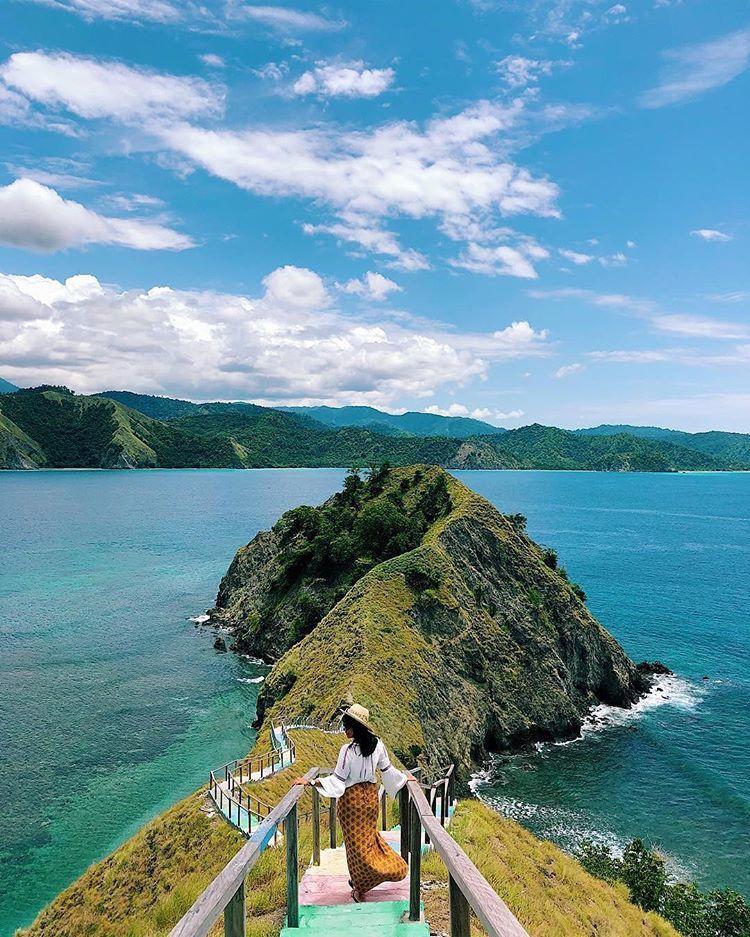 7 Pantai di Indonesia yang Jadi Surga Para Penikmat Lautan