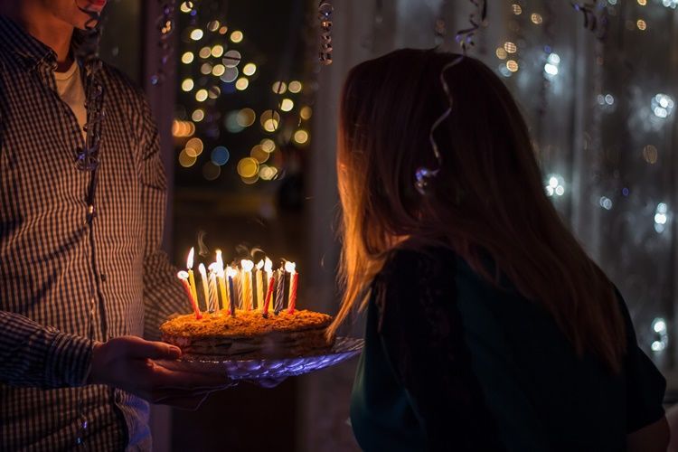 15 Ucapan Selamat Ulang Tahun untuk Pacar yang Menyentuh Hati