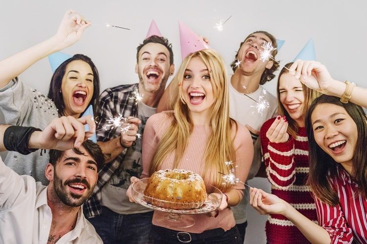 15 Ucapan Selamat Ulang Tahun untuk Sahabat