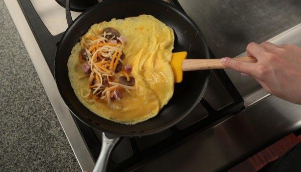 Cara Membuat Omelet Perancis yang Sempurna