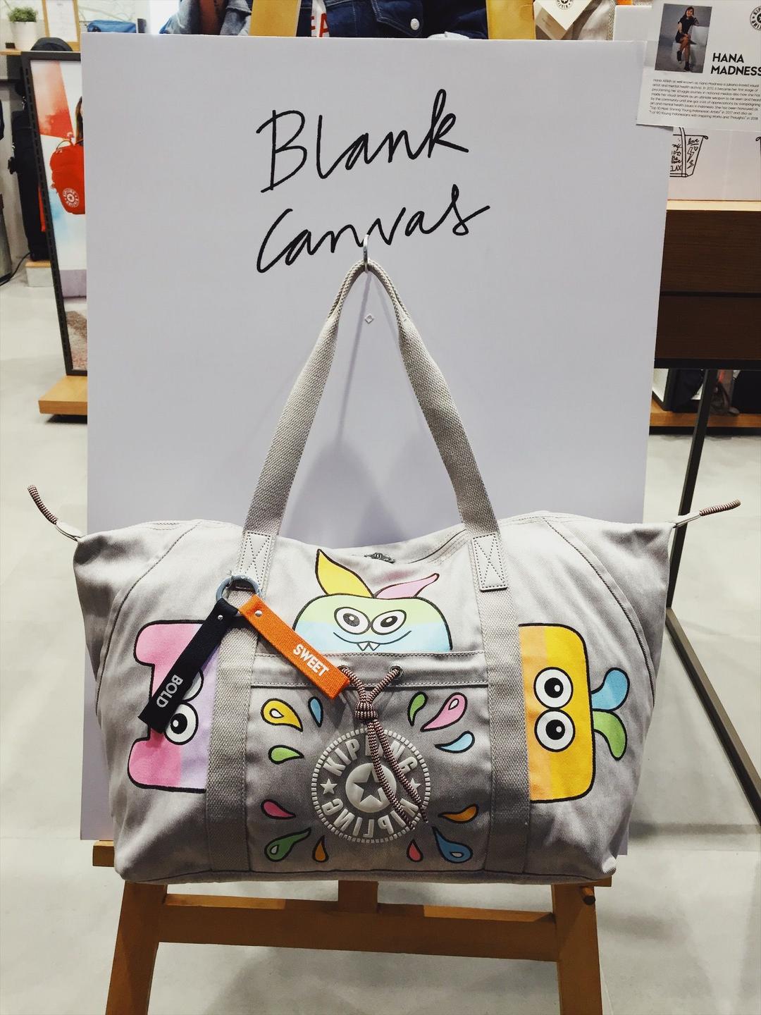 Kipling Perkenalkan Tas Lukis Blank Canvas yang Unik dan Kipling Perkenalkan Tas Lukis Blank Canvas yang Unik dan