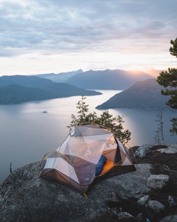 7 Inspirasi Tenda Transparan yang Membuat Camping-mu Semakin Seru