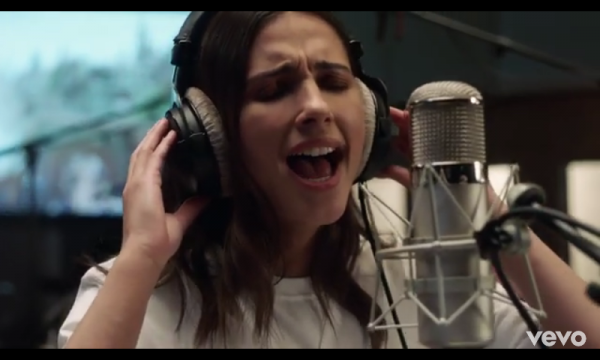 Lirik Lagu ‘Speechless’ Naomi Scott