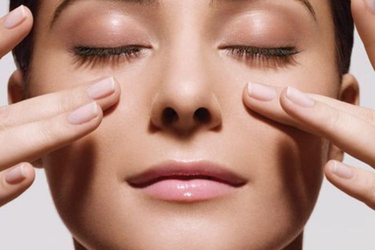 Here's How To Take Care Of Wrinkles Effectively 
