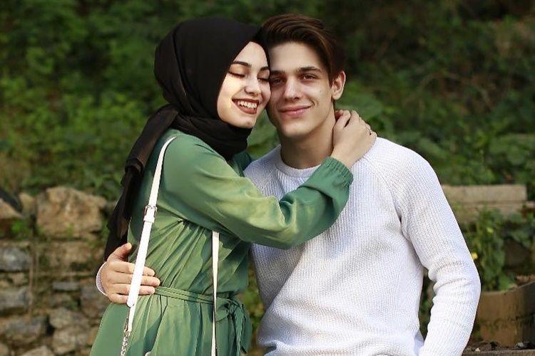 93+ Gambar Romantis Pasangan Islami HD Terbaru