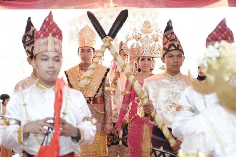 Prosesi Pernikahan Adat Lampung Dari Sebelum Setelahnya