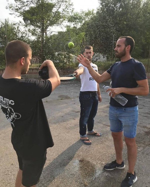 Trik Unik Tak Terduga Fotografer Saat Melakukan Photoshoot