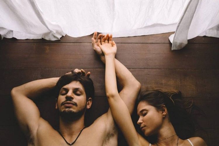 7 Tips Sehat dan Aman Saat Berhubungan Seks