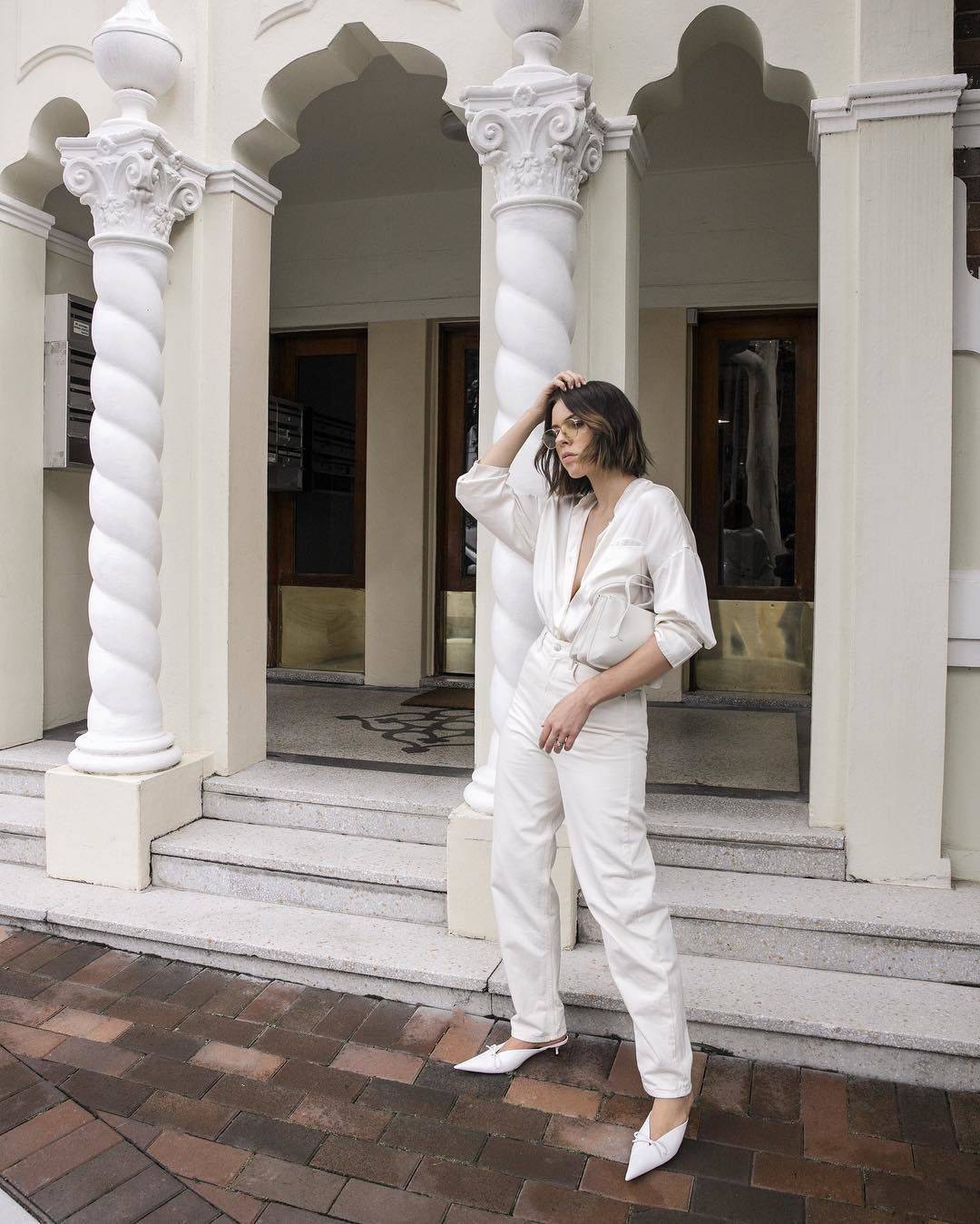 7 Cara Mengenakan Busana Putih yang Instagrammable