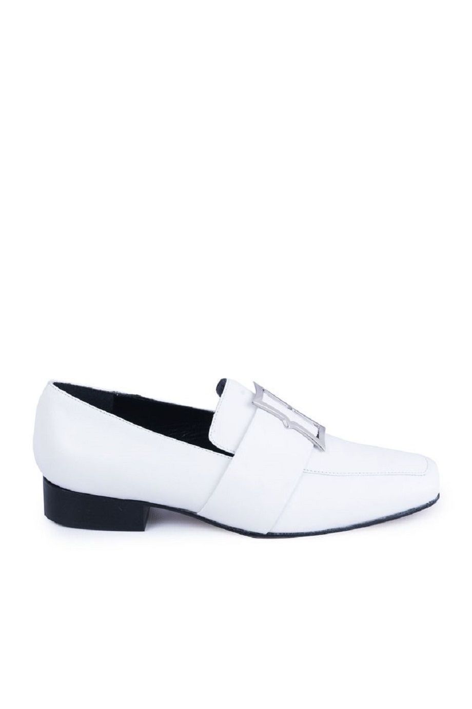 #PopbelaOOTD: Kumpulan Sepatu Putih untuk Kamu Pakai Sehari-hari