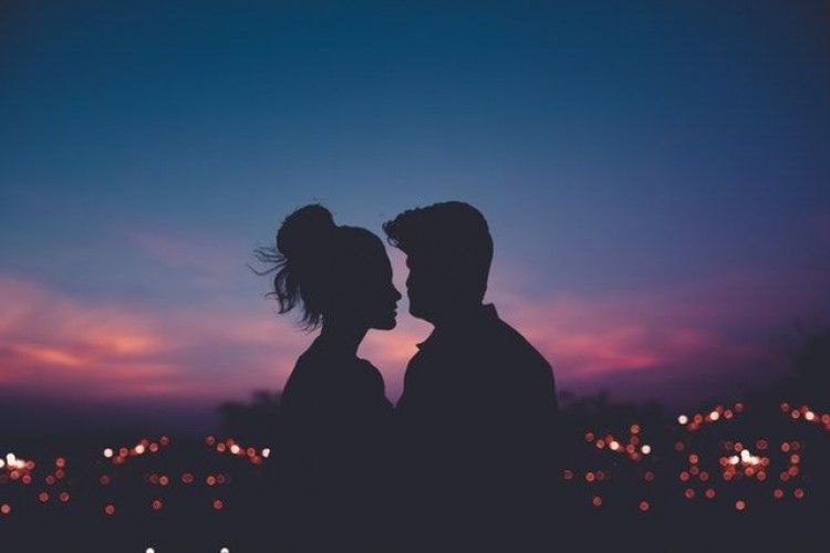 10 Cara Membuat Pasangan Setia Dan Selalu Romantis
