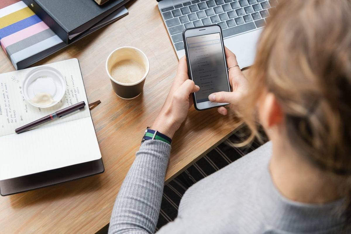 7 Cara Merawat Layar Sentuh Smartphone 
Supaya Senantiasa Awet