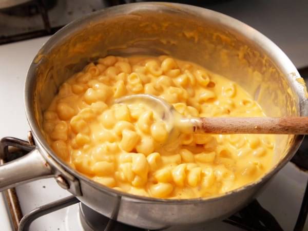 Buat Si Pencinta Gurih, Ini Cara Praktis Masak Mac and Cheese