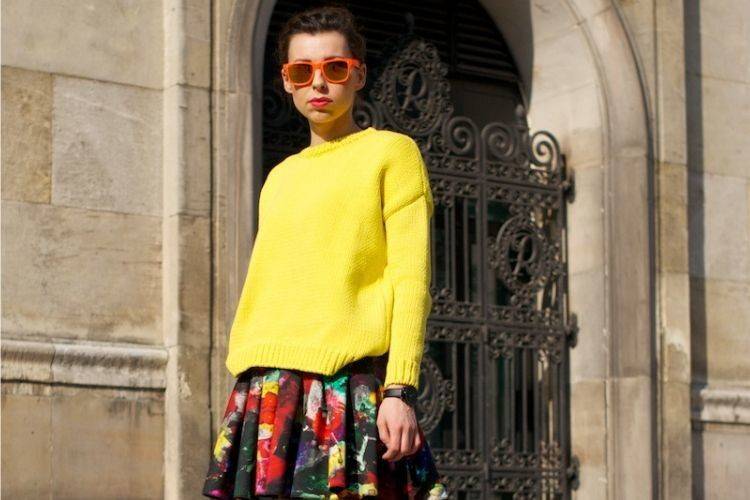 7 Cara Mix & Match Warna Neon yang Perlu Kamu Tiru