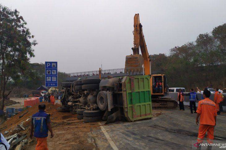 Detik-Detik Kecelakaan Maut Di KM 91 Tol Cipularang