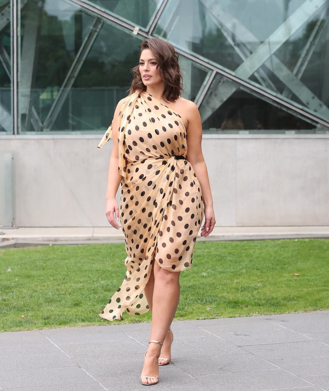 Get a perfect body, these are 7 ways to look sexy a la Ashley Graham