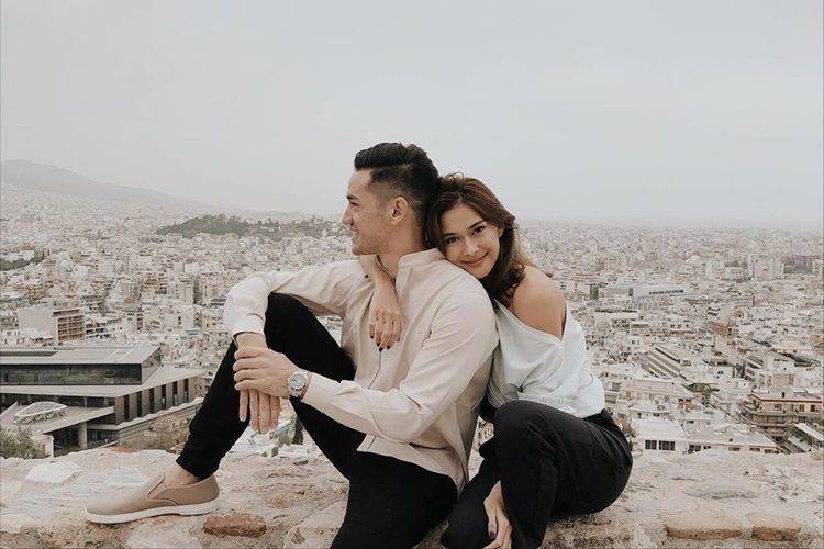10 Tahun Lebih Menikah, 11 Pasangan Artis Jauh dari Gosip