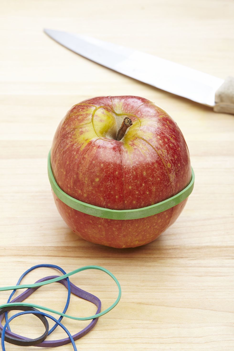 ‘Fruit Hack’ Untukmu yang Suka Banget Makan Buah-buahan - POPBELA.com