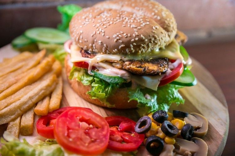 Bukan Burger King, Ini 7 Restoran Burger Terbaik di Amerika Serikat