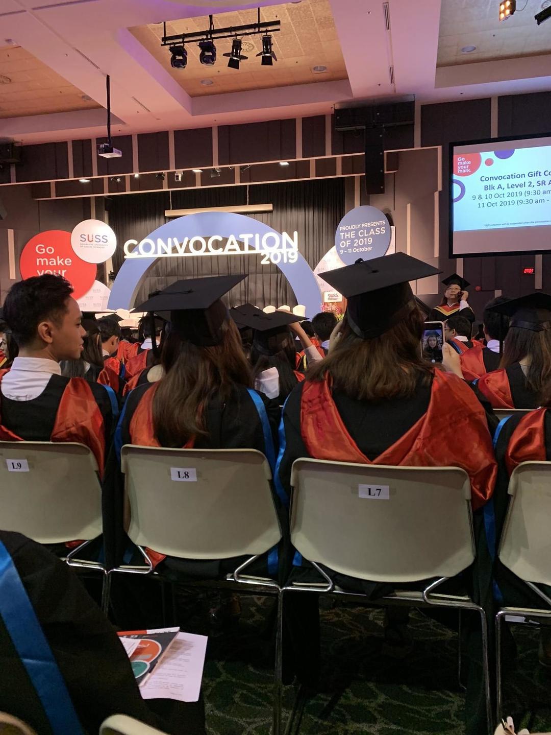 Lulus Bareng Felicia, Ini 5 Potret Kenangan Wisuda Kaesang Pangarep