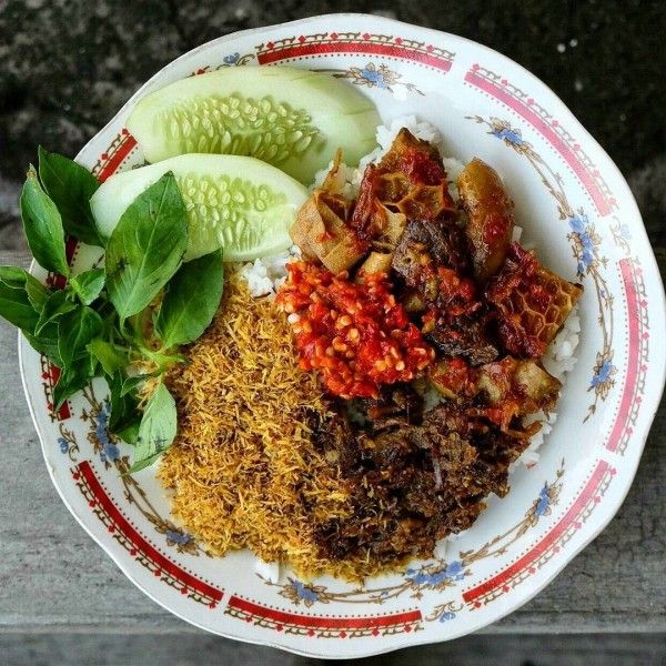 9 Warung Nasi Babat Paling Laris Di Surabaya, Yummy Maksimal!