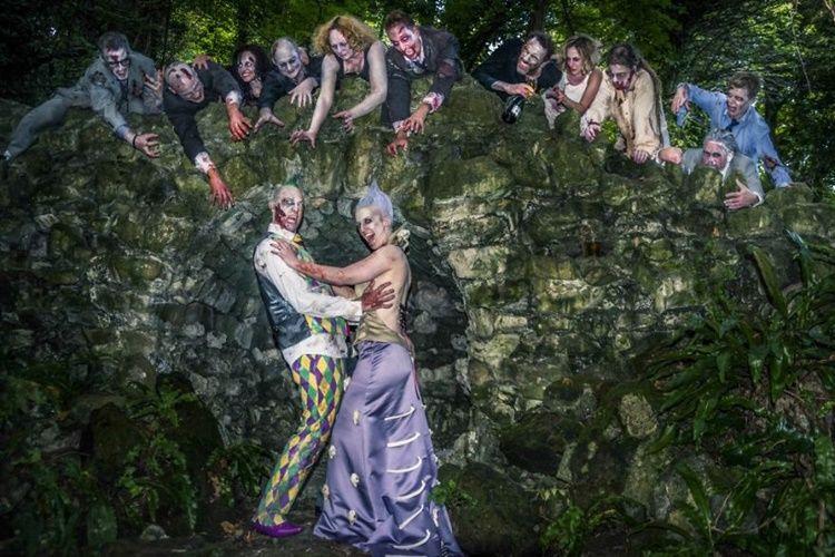 8 Foto Pernikahan Bertema Zombie