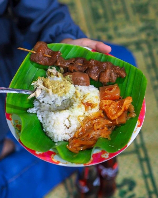 12 Kedai Nasi Ayam Paling Enak Di Semarang, Gurihnya Nagih Betul!