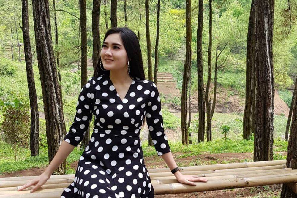 Foto Gaya Rambut Nella Kharisma - gaya foto