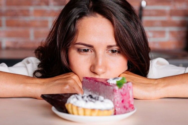 10 Trik Diet yang Terlihat 'Menjanjikan' tapi Sebenarnya Berbahaya