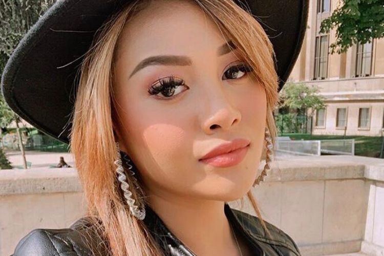 7 Artis Ini Hobby Bereksperimen Dengan Makeup