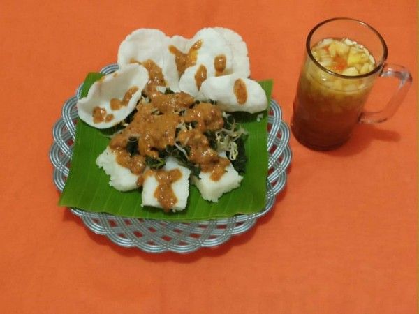 5 Warung Pecel Punten Termaknyus Di Kediri, Gurihnya Mantap!