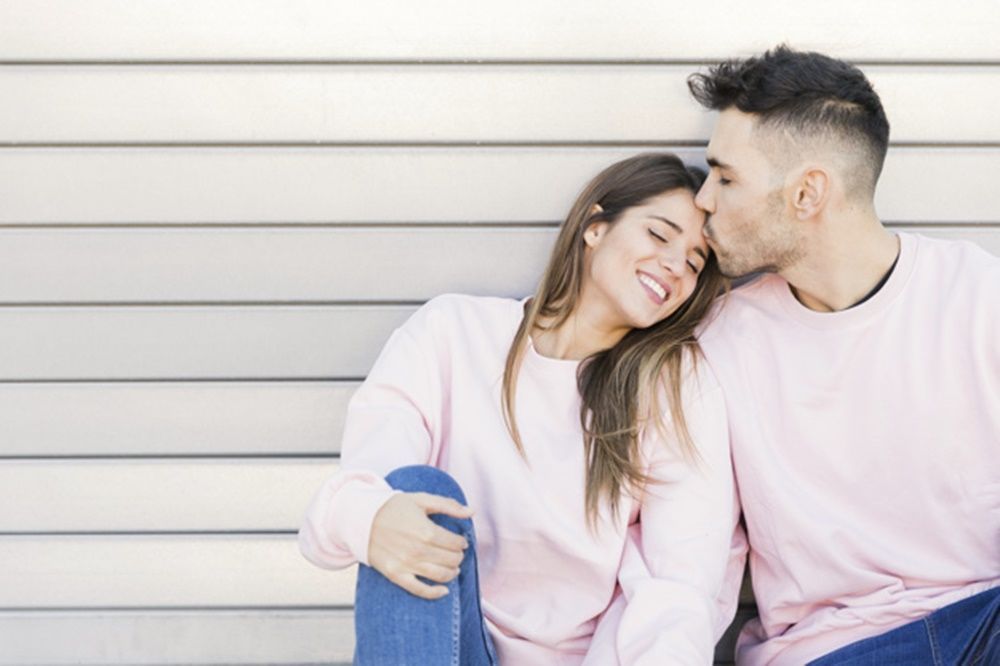 25 Kata-Kata Ungkapan Sayang Untuk Pasangan