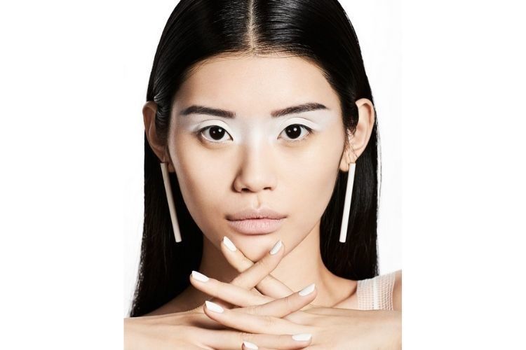 Deretan Inspirasi Eye Makeup dengan Eyeshadow Putih