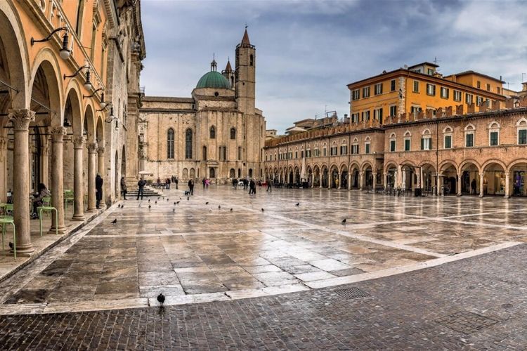 8 Tempat di Italia Ini Wajib Kamu Kunjungi Sebelum Dipenuhi Wisatawan