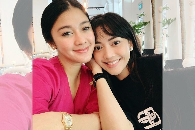 Friendship Goals! 10 Kedekatan Naysila Mirdad & Ririn Dwi Ariyanti