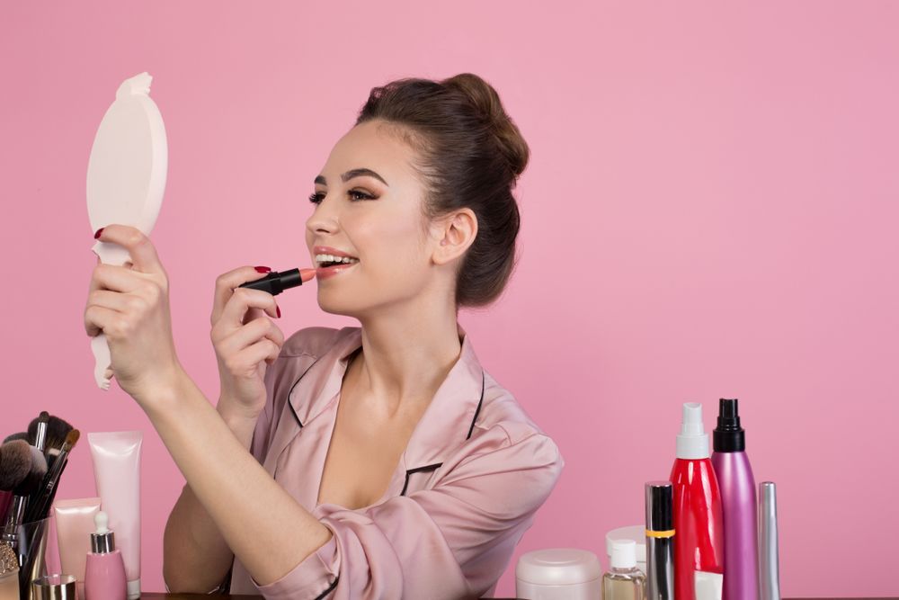 Ingin Memulai Karier Menjadi Beauty Vlogger? Siapkan 6 Hal Ini Ya Bela