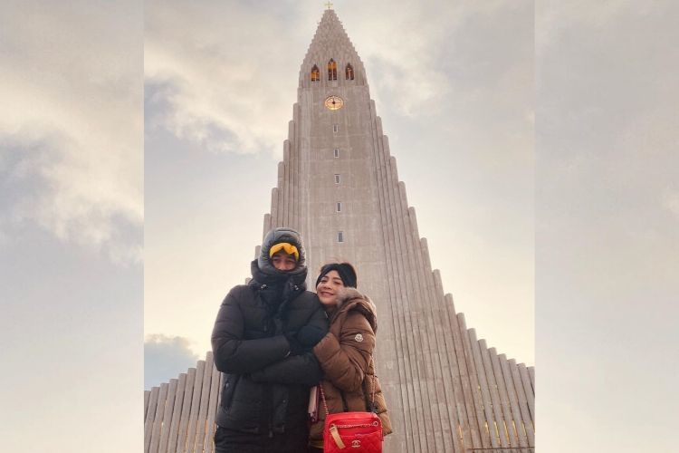 Intip Keseruan Raffi Ahmad dan Nagita Slavina Jalan-Jalan di Islandia