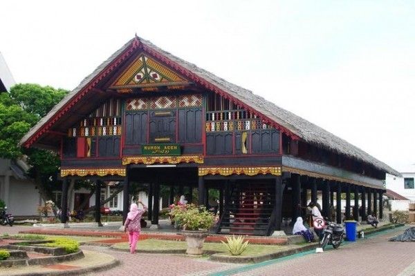 Dapat Bertahan Hingga 200 Tahun, Ini 5 Keunikan Rumah Adat Aceh