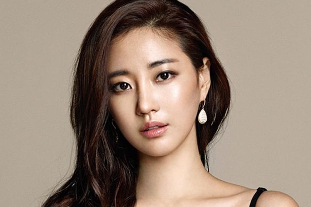 Di Atas 35 Tahun, 7 Artis Cantik Korea Ini Menikmati Status Single