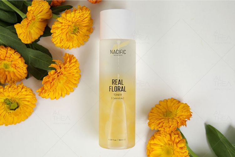 7 Rekomendasi Merek Hydrating Toner Untuk Kulit Kering