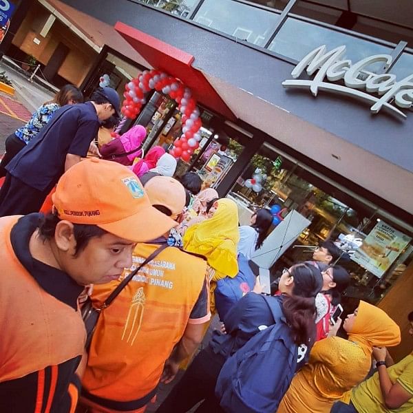 Apresiasi Pekerja Pelayan Publik, McDonald's Bagikan 213 Ribu Sarapan