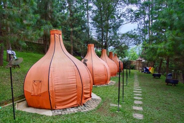 Sejuk dan Dingin, Inilah 7 Staycation Alam di Bandung